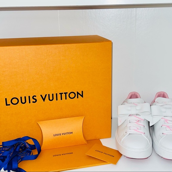 Louis Vuitton Time Out Sneakers - Picture 2 of 11